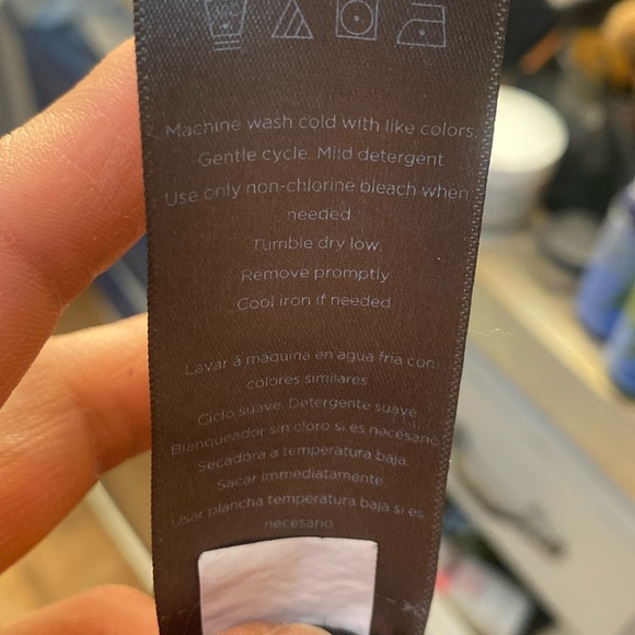 2 PAIR OF WOMENS DANSKIN BLACK LEGGINGS WITH POCKETS. MEDIUM. - Picture 8 of 8